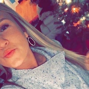 Meet your Posher, Kristin